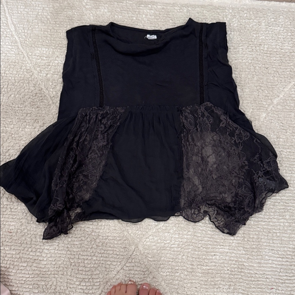 Forever 21 Black Lace-Panel Sleeveless Camisole - Picture 1 of 2